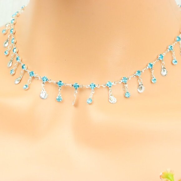 "Minimalist & Elegant Necklace Chain – Perfect for Women & Girls | UNVRC1300 - Picture 4 of 10